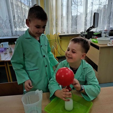 b_1024_768_0_00_images_2023_2024_Chmurka_Warsztaty_EKOSKOP_402607732_805943861333564_2185409549562128134_n